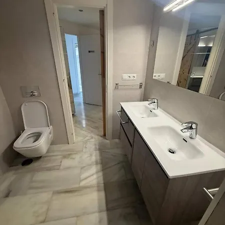 Casa En 6 Con Playa Y 2 Piscinas بيت للعطل ماربيا